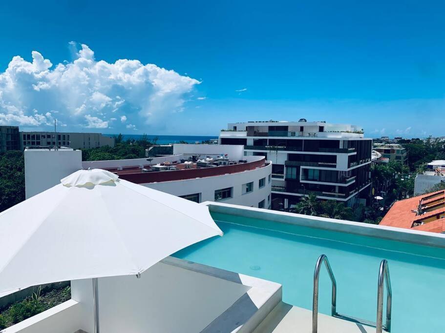 **stunning **brand New Apart On 5th Ave Playa del Carmen