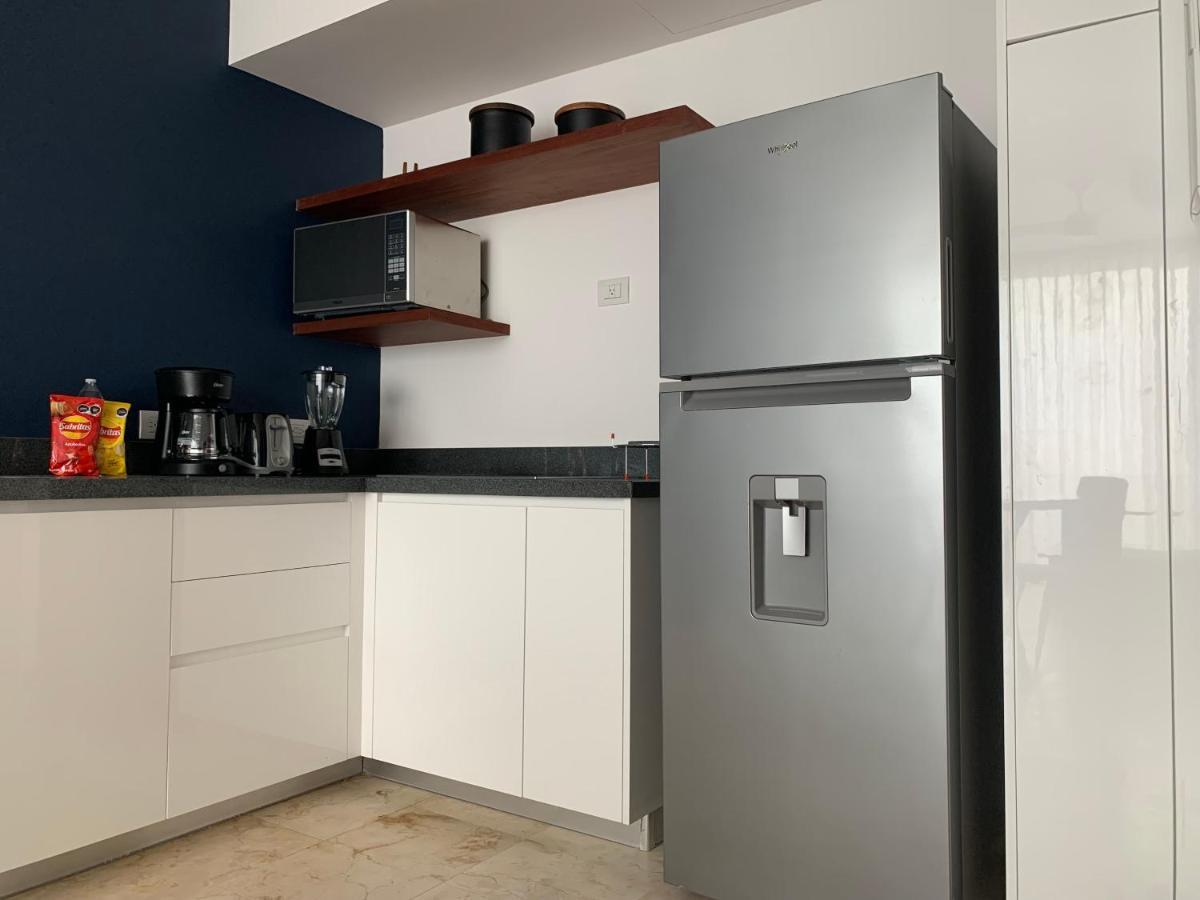 **stunning **brand New Apart On 5th Ave Apartamento