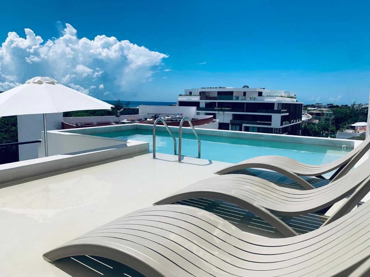 **stunning **brand New Apart On 5th Ave *
