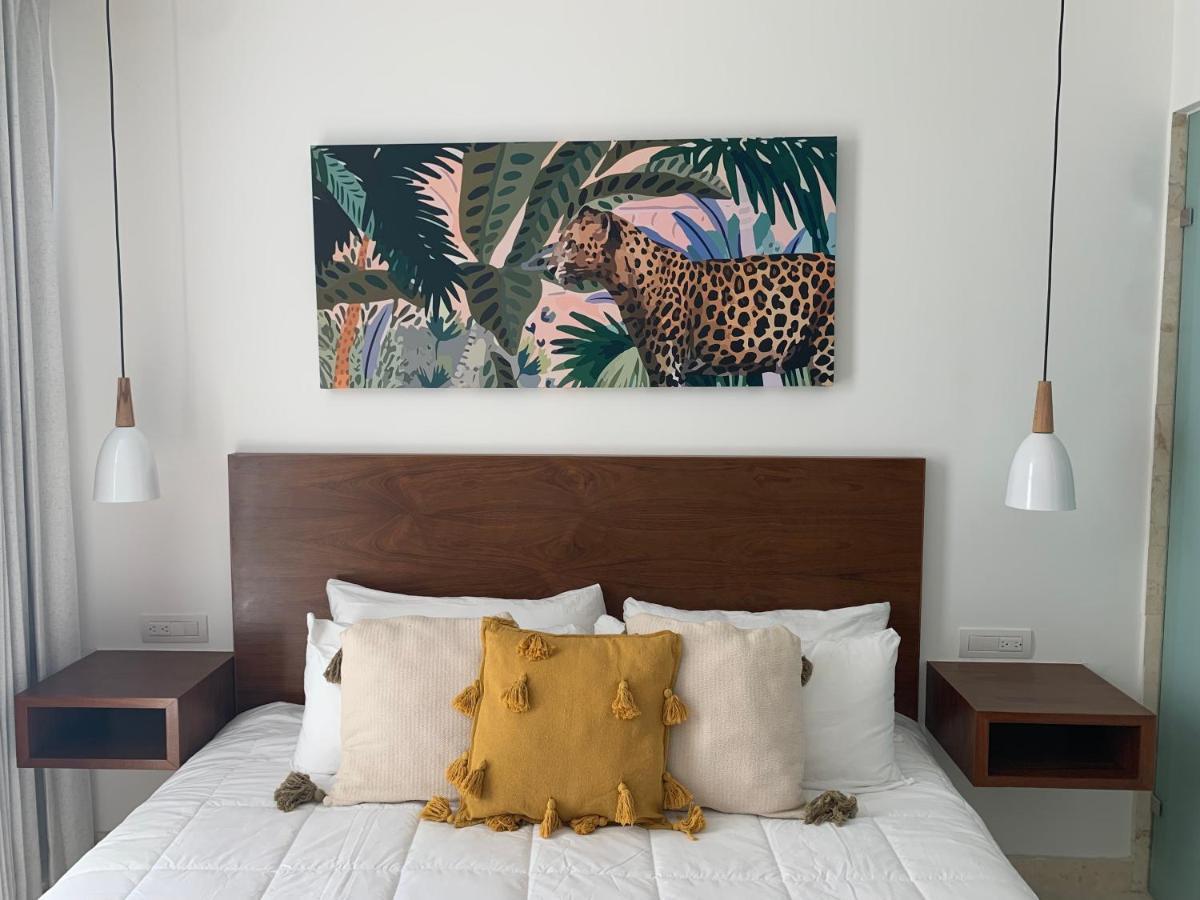 **stunning **brand New Apart On 5th Ave Playa del Carmen