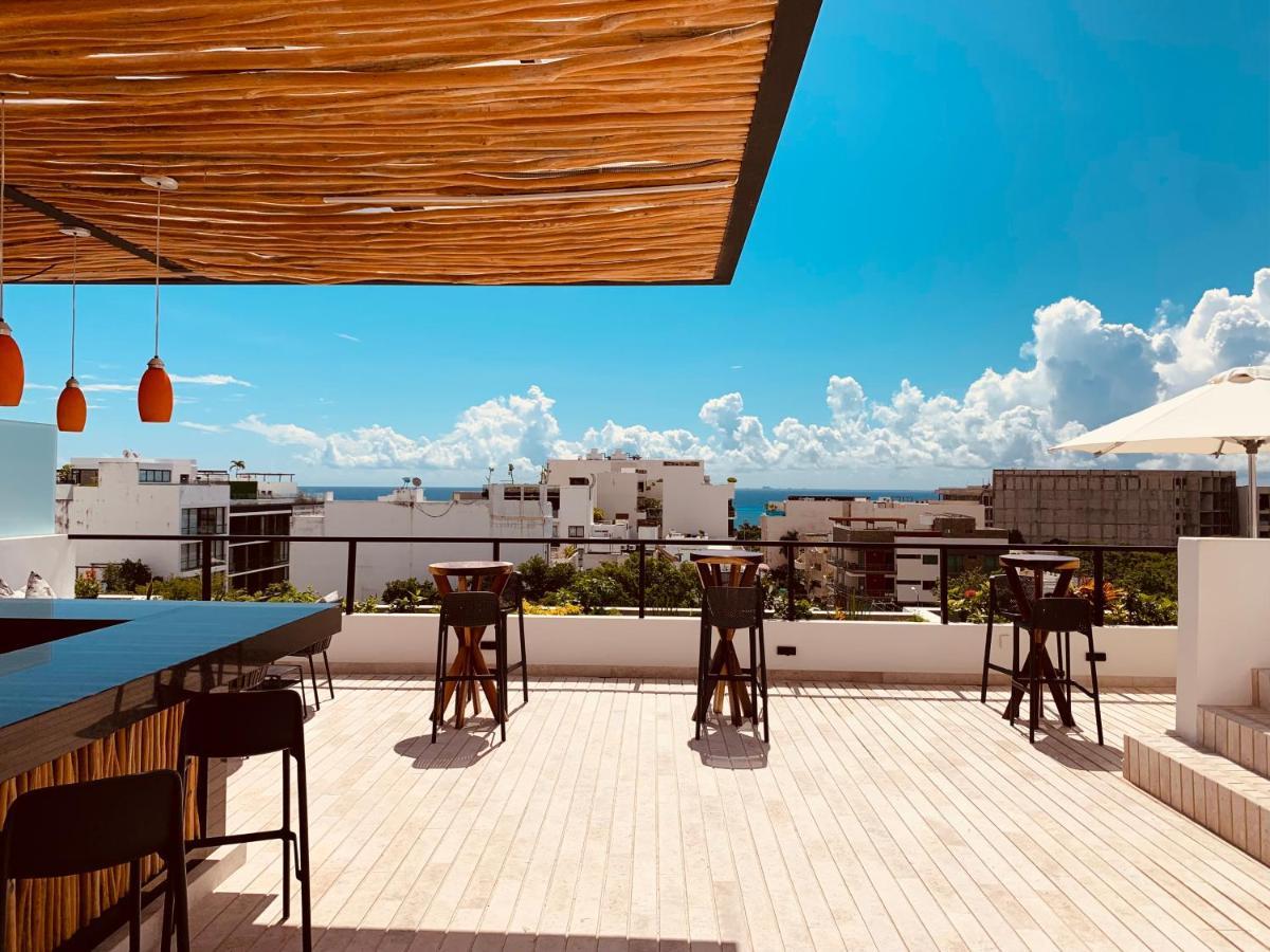 **stunning **brand New Apart On 5th Ave *